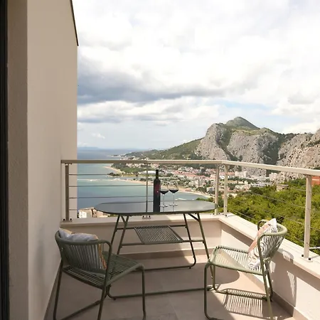 Casa Miele Omis